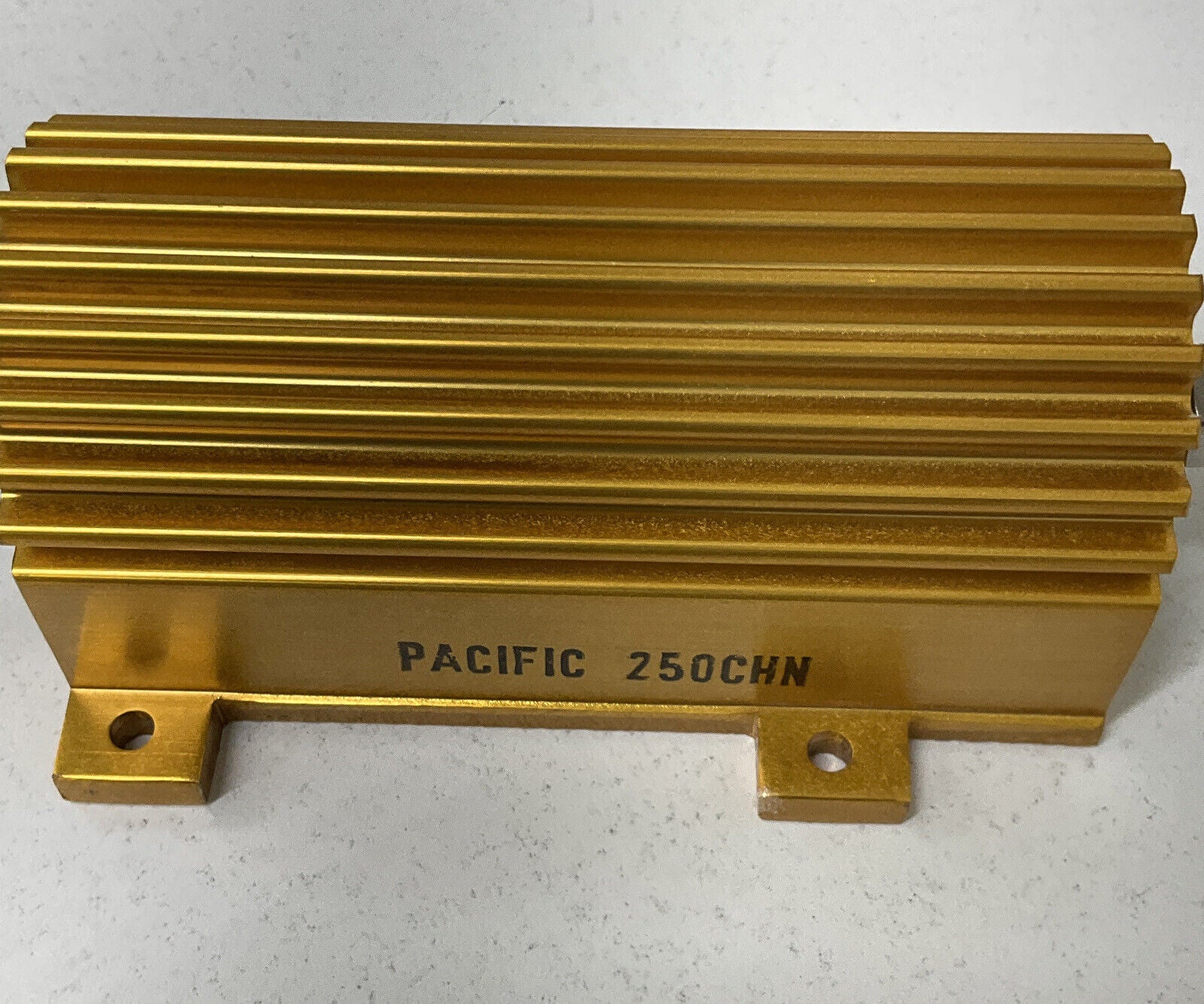 Pacific 250CHN New 670 Ohm Resistor 250 Watt .1% Tolerance Surface Mount (BK128)