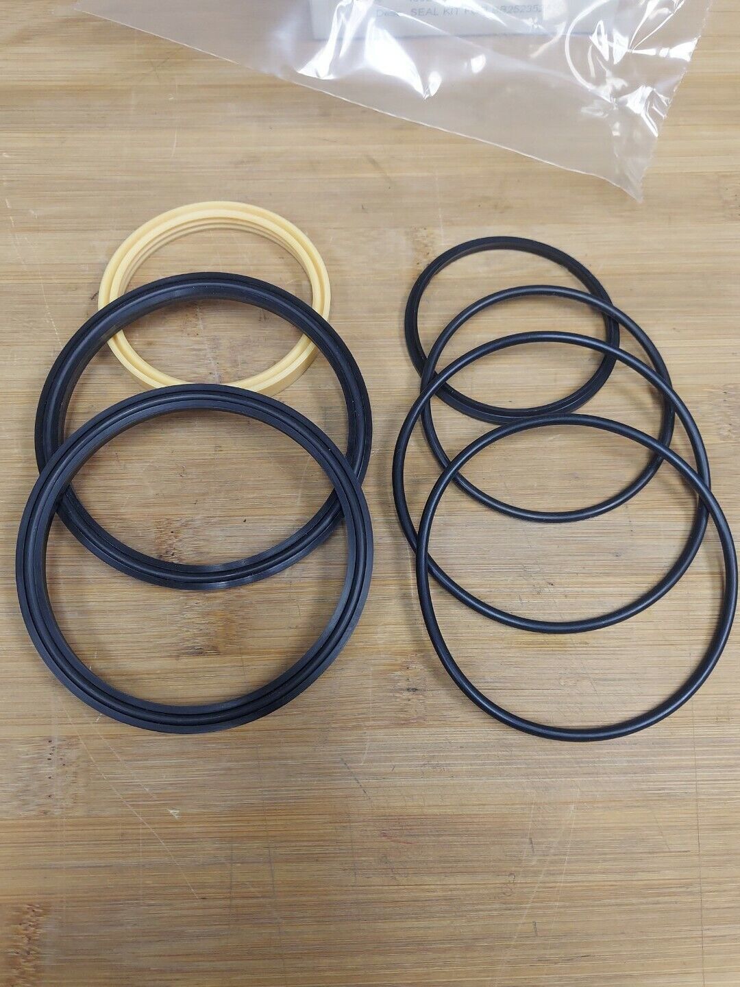Parker 4092333 New Cylinder Seal Kit for BB252352A0 / BB252352A50 (BK106)
