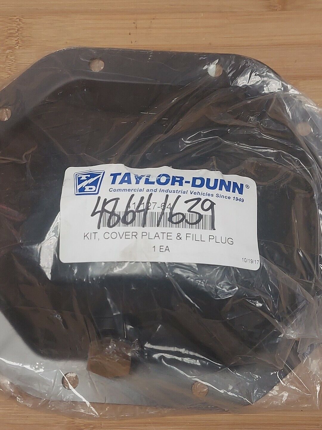 Taylor Dunn 41-127-64 Dana Cover Plate& fill Plug Kit  (RE201)