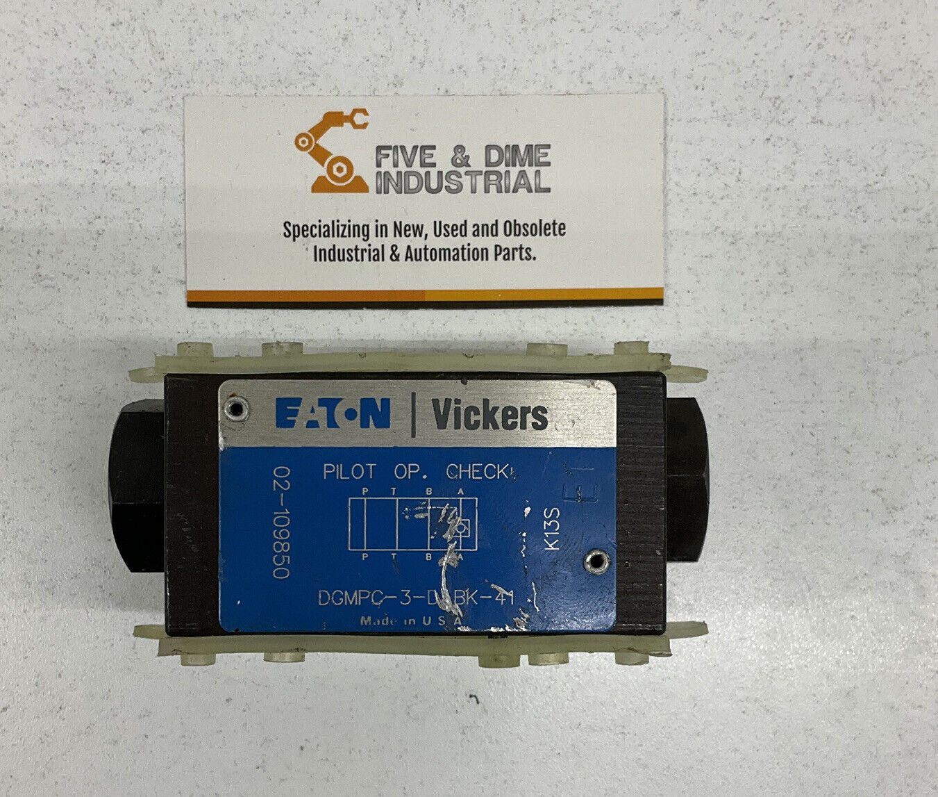 Eaton Vickers DGMPC-3-DABK-BAK-41 Pilot Check Valve 02-109850  (BL186)