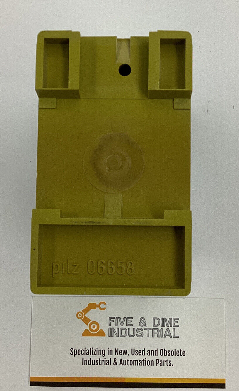 Pilz PNOZ 9 24VDC 2S Emergency Stop Relay 474780 ***Pre-Owned*** (CL281)