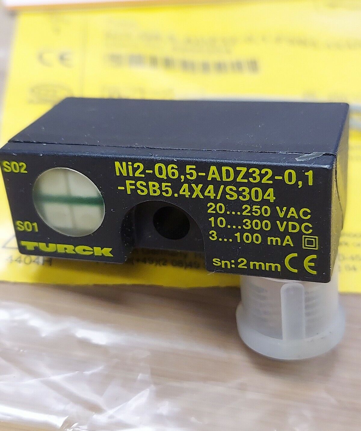 Turck Ni2-Q6.5-ADZ32-0.1-FSB5.4x4/S304 New Sensor 4200204   (BL126) - 0