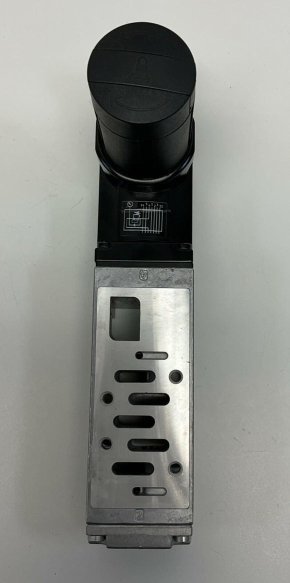 Festo 546811 / VABF-S1-1-R3C2-C-6-L2ZG Pneumatic Regulator Plate