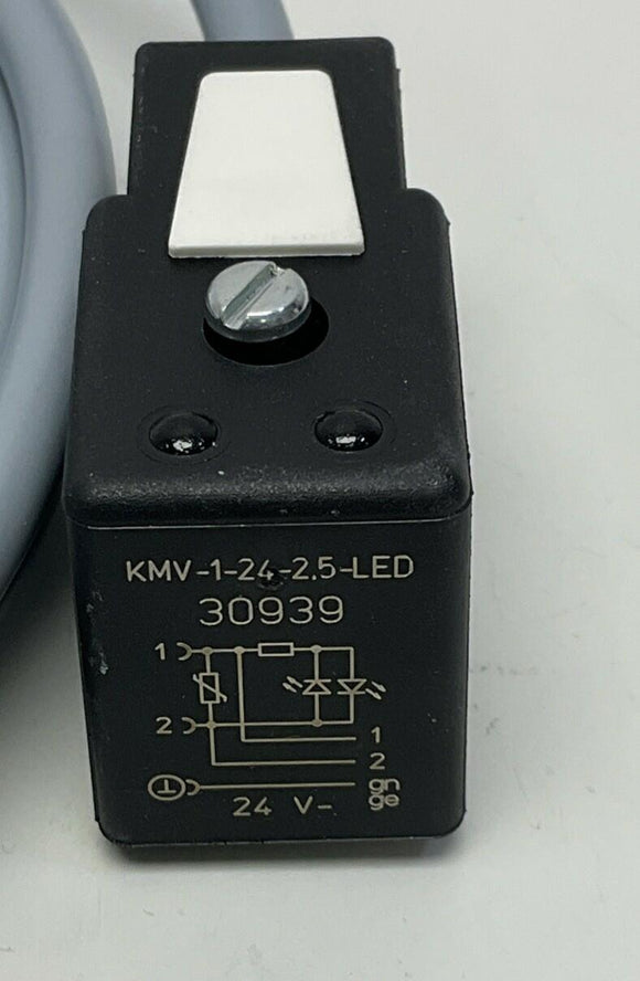 Festo KMV-1-24-24-LED / 30939 Type B Plug Socket w/ 2.5 Meter Cable