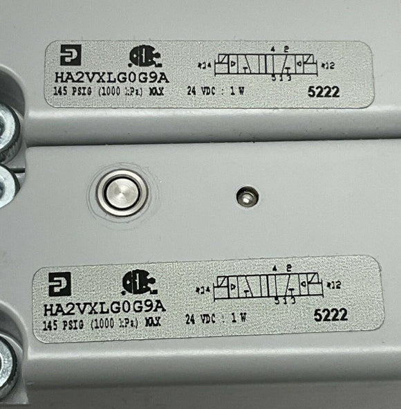 Parker HA2VXLG0G9A 2X's Double Solenoid 4-way 2-Pos. Valves w/ Base & Regulator