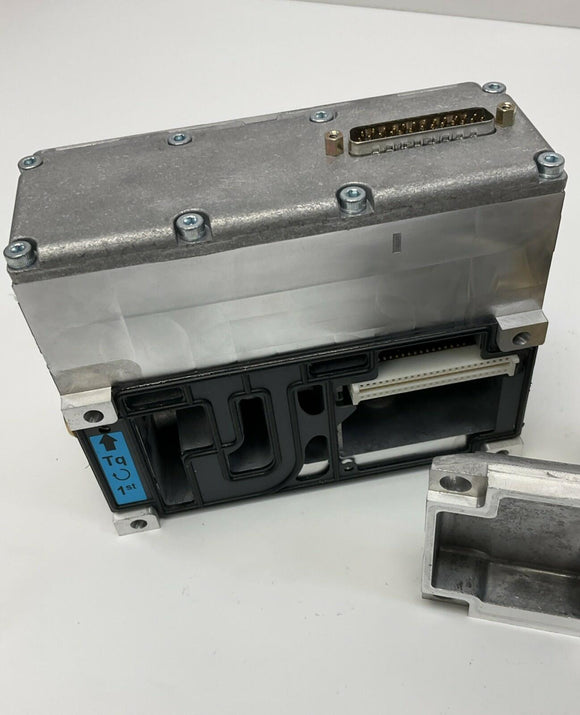 Parker PSHU20L210P 25-Pin D-Sub Base with End Plates, Gaskets and Fittings Shown