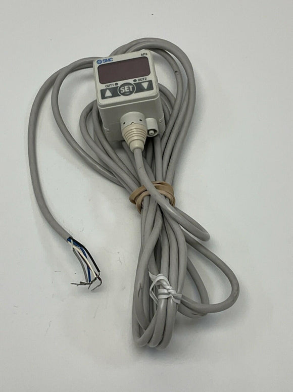 SMC ZSE40-01-62L Pneumatic Pressure Switch 10-101 kPa, 10-24VDC