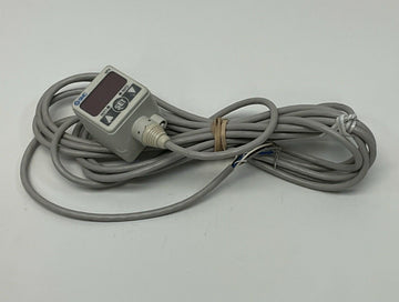 SMC ZSE40-01-62L Pneumatic Pressure Switch 10-101 kPa, 10-24VDC - 0