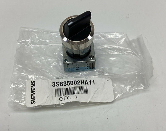 Siemens 3SB35002HA11 Maintained Selector Switch, Black