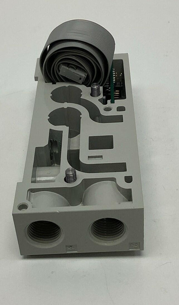 Numatic 206-1283 Pneumatic 3/8'' Side, Manifold for Double Valve