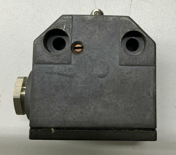 SMC AR50-F06-X2009 Roller Plunger Limit Switch