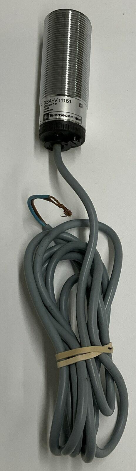 Schneider Telemecanique XSA-V11161 Inductive Sensor