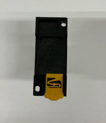 Schneider Electric  RXM4LB2P7  14 Pin Relay w/  Base 230 VAC