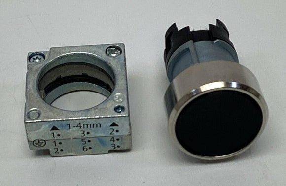 Siemens 3SB35000AA11 Black Push Button