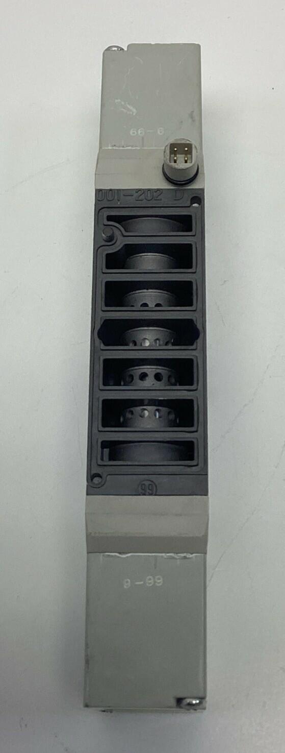 Numatics 122BB600K0000R Pneumatic Valve 110/120 VAC Double Coil w/ Gasket