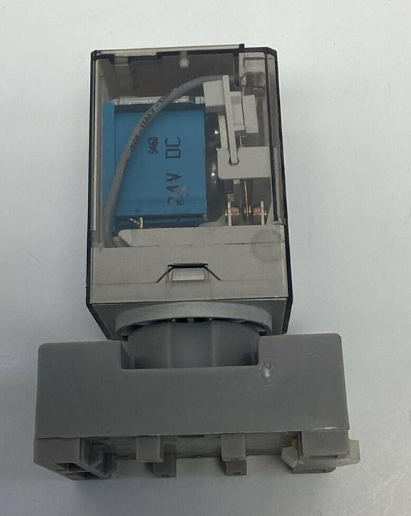 Allen Bradley 700-HA32Z24 Relay w/ Base 8-Pin 10A, 24VDC