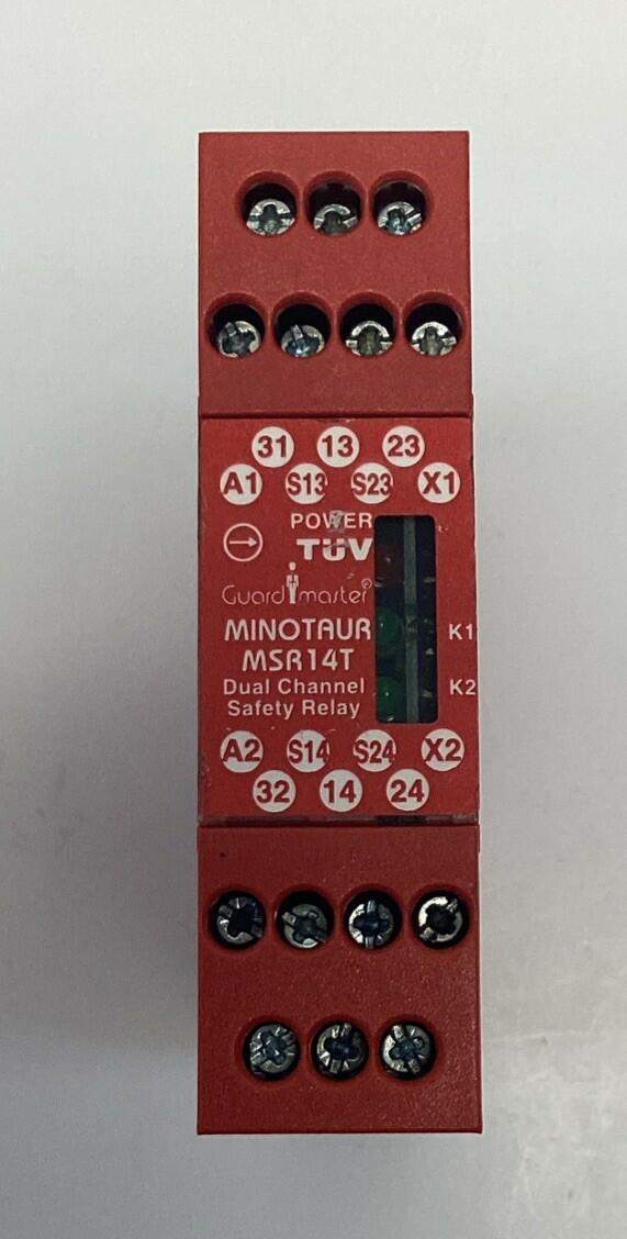 Allen Bradley 440R-L23047 Ser. A Dual Channel Safety Relay