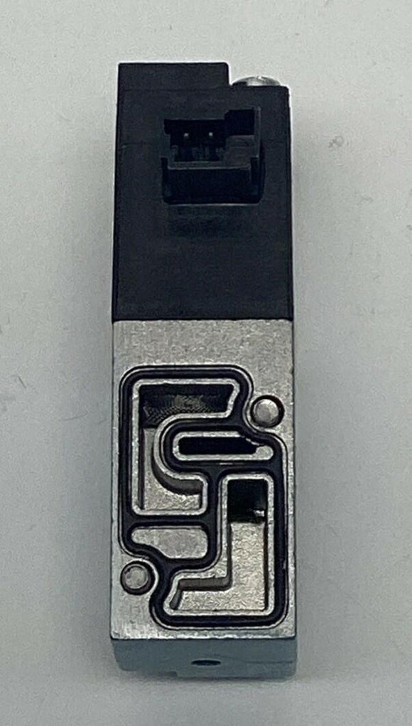 Mac DM3A-DDAP-1DM 24VDC Solenoid Pneumatic Pilot Valve 120 PSI Max