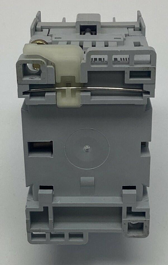Allen Bradley 100-C12D10 Ser.A Contactor 110/120VAC