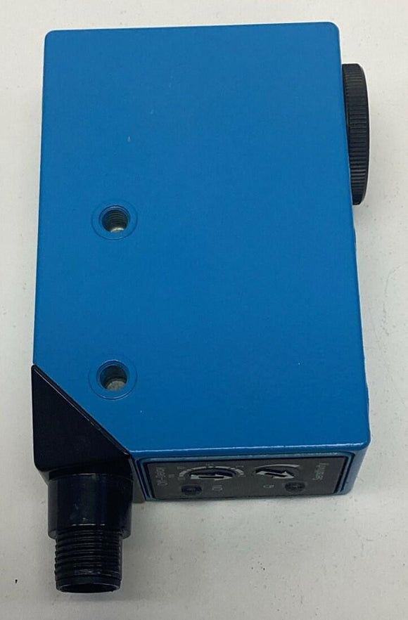 SICK LUT3-910 Luminescene Sensor UV / LED 12-30VDC, 5-Pin w/ Bracket