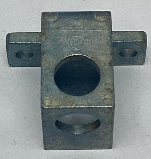 IFM Efector E20952 Mounting Component Cube M12, 32 x 42 x 27mm