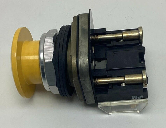 Allen Bradley 800T-D9A Yellow Mushroom Head 1-NO, 1-NC Momentary Switch