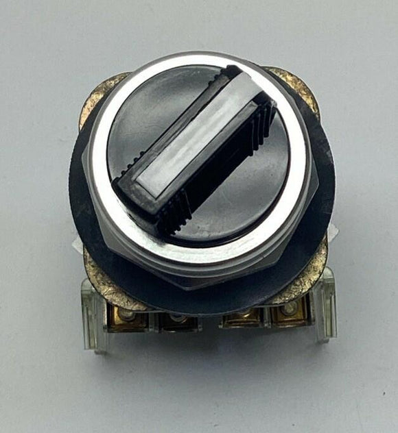 Allen Bradley 800T-H2A Ser. T 2-Position Maintained Selector Switch 30mm