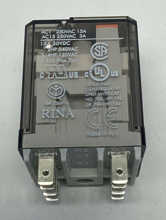 Allen Bradley 700-HB32A1 Square Base 8-Pin Relay 15A, 120VAC Coil