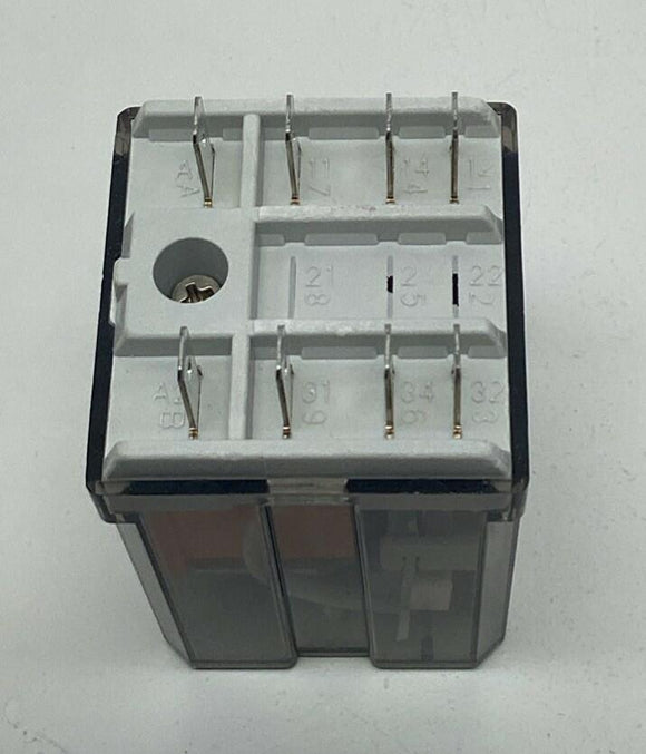 Allen Bradley 700-HB32A1 Square Base 8-Pin Relay 15A, 120VAC Coil