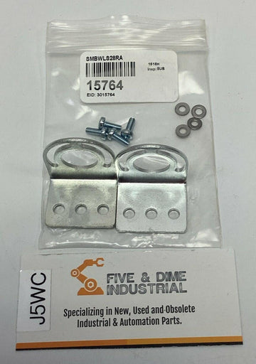 Banner 15764 / SMBWLS28RA Right Angle Mounting Bracket (2-Pieces)