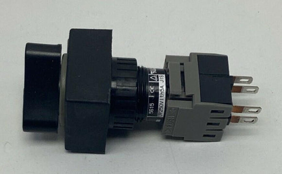 Fuji Electric AH165-2YP2B11 Rotary Selector Switch 5A @ 250VAC 0.2-Amps @ 125VDC