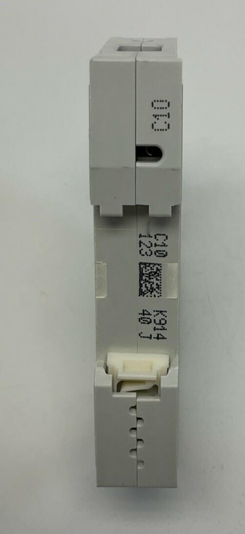 Siemens 5SJ4110-7HG40 10 Amp Circuit Breaker DIN Mount 240VAC