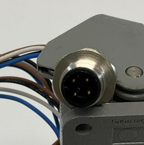 Siemens 3SU1930-0HD10-0AA0 Male 4-Pole, M12 Receptacle to M25 Cable Entry