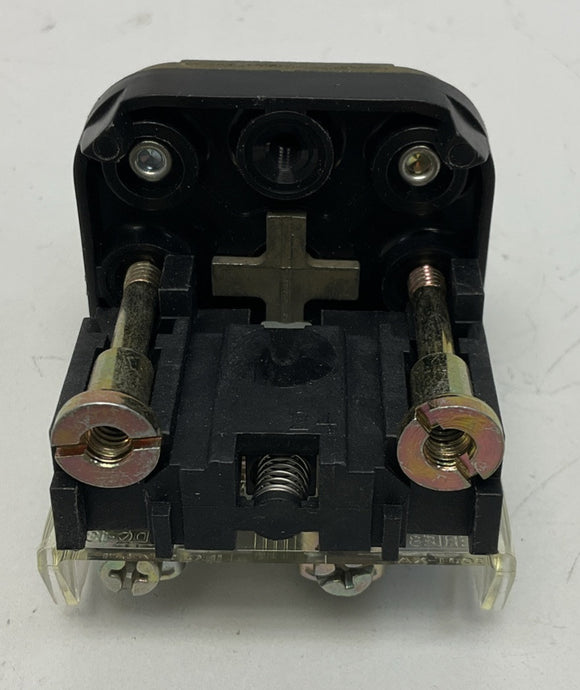 Allen Bradley 800T-A1A Green Push Button 1-NO, 1NC